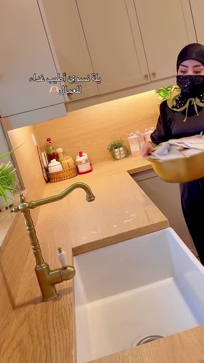 نذر بانوی عراقی 