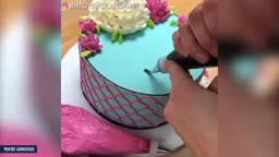 آموزش نوشتن روی کیک