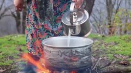 آش رشته در طبیعت