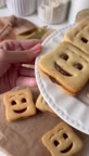 بیسکوییت شکلاتی گوگولی طرح لبخند?? 